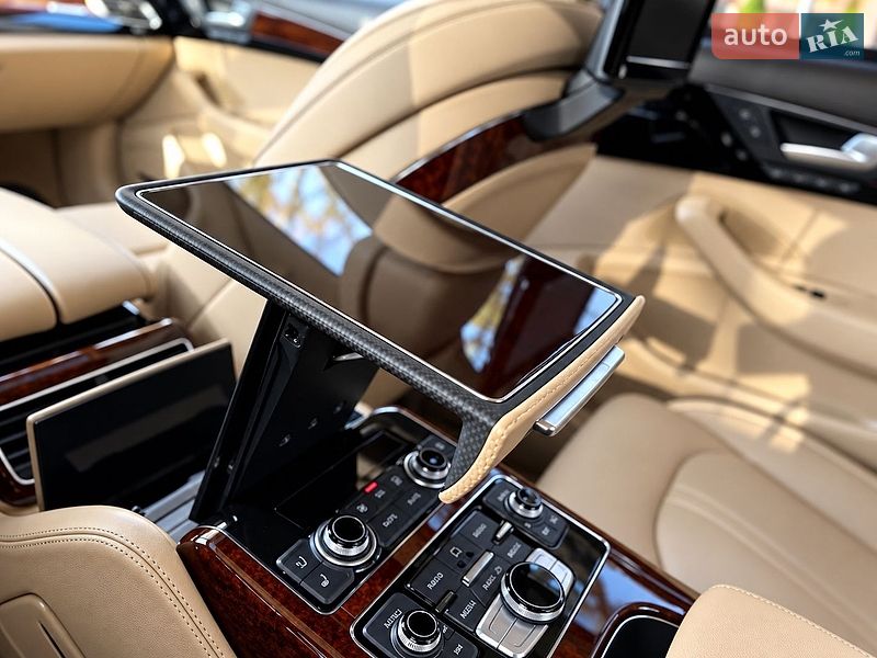 Седан Audi A8 2013 в Харькове
