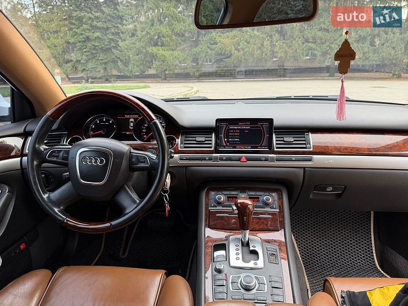 Седан Audi A8 2008 в Жовтих Водах