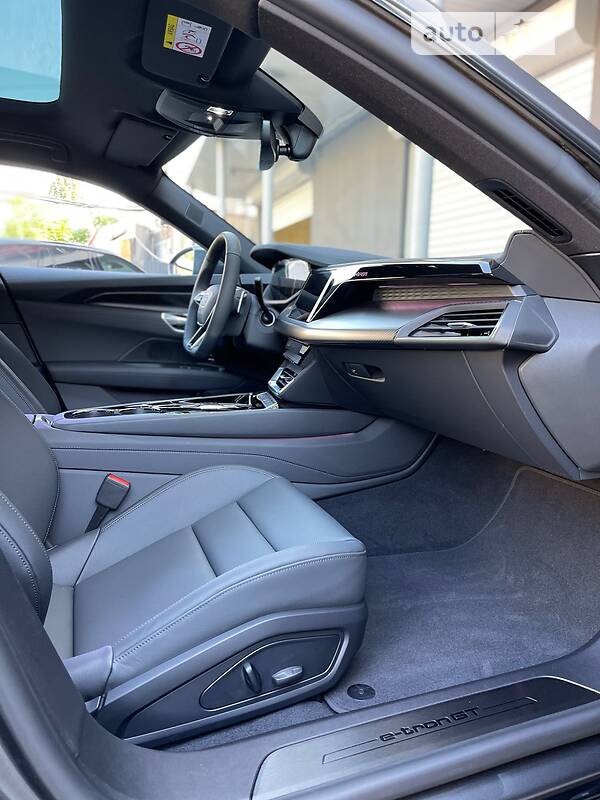 Лифтбек Audi e-tron GT 2022 в Киеве