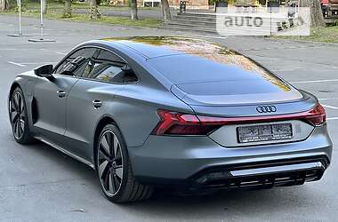 Ліфтбек Audi e-tron GT 2022 в 