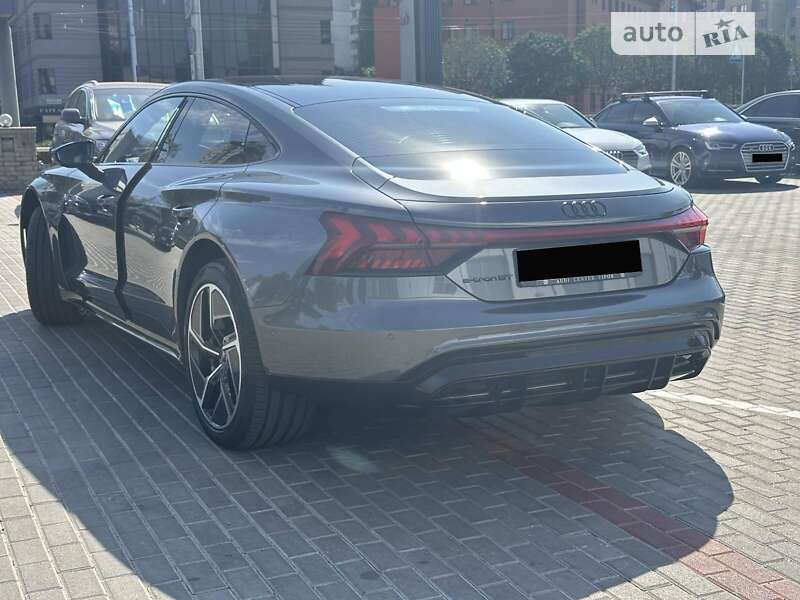 Лифтбек Audi e-tron GT 2022 в Киеве