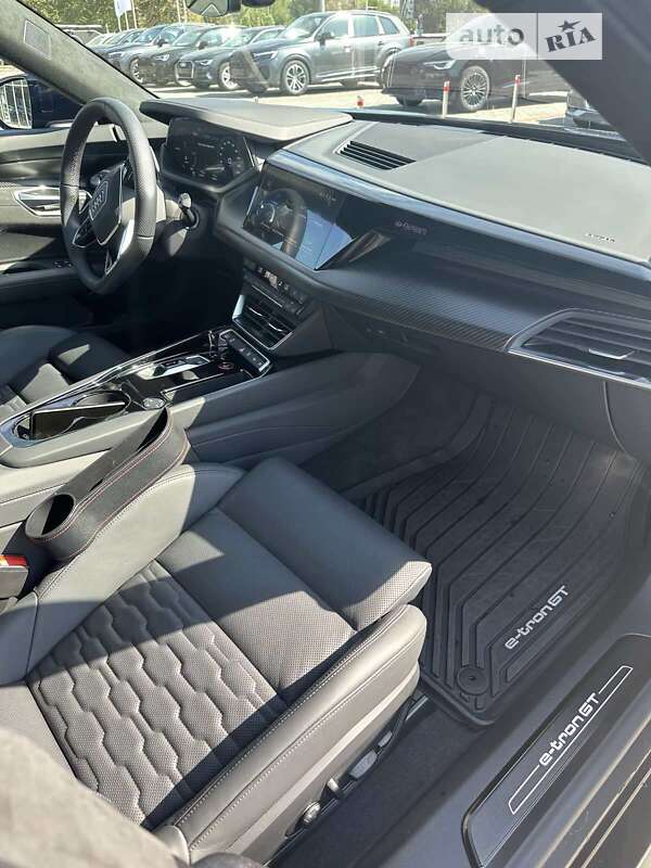 Лифтбек Audi e-tron GT 2022 в Киеве
