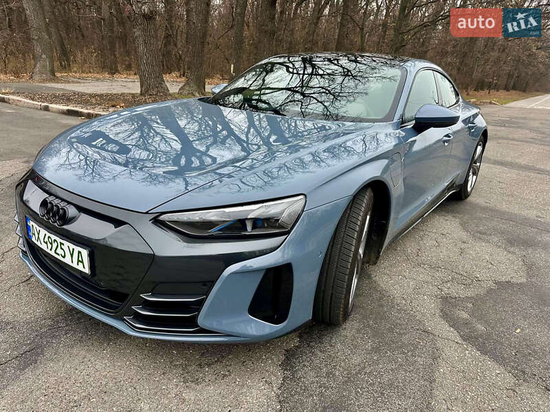 Лифтбек Audi e-tron GT 2023 в Киеве