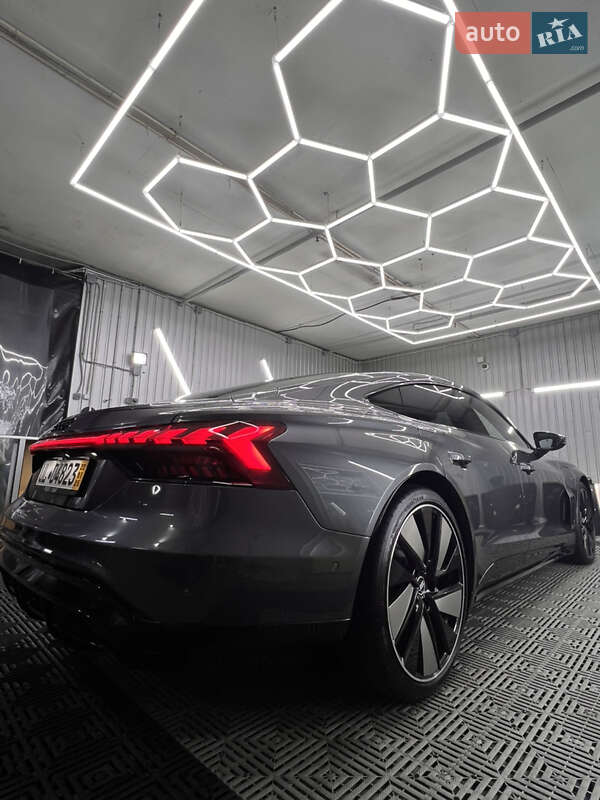 Лифтбек Audi e-tron GT 2022 в Киеве