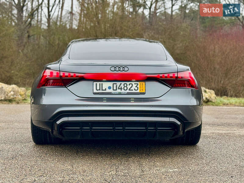 Лифтбек Audi e-tron GT 2022 в Киеве