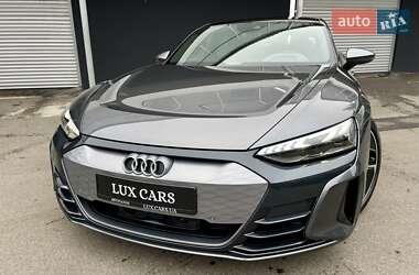 Лифтбек Audi e-tron GT 2021 в 