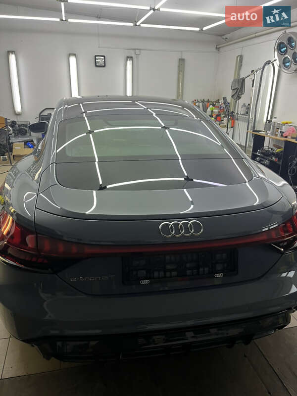 Ліфтбек Audi e-tron GT 2022 в Дніпрі