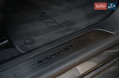 Лифтбек Audi e-tron GT 2021 в 