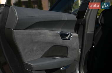 Лифтбек Audi e-tron GT 2021 в 