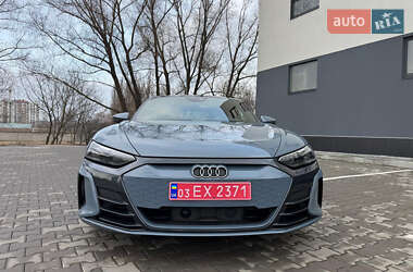 Лифтбек Audi e-tron GT 2021 в 