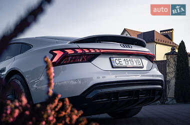 Лифтбек Audi e-tron GT 2021 в 