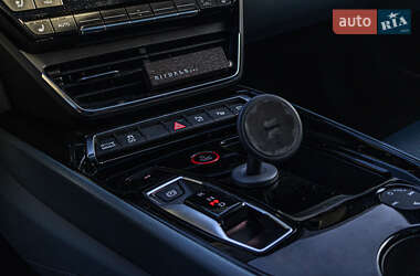 Лифтбек Audi e-tron GT 2021 в 