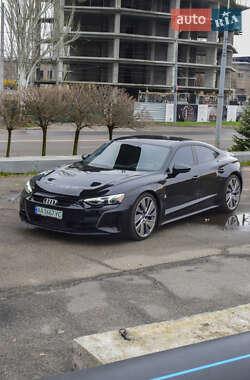 Ліфтбек Audi e-tron GT 2021 в 