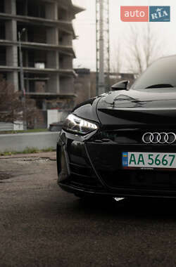 Ліфтбек Audi e-tron GT 2021 в 