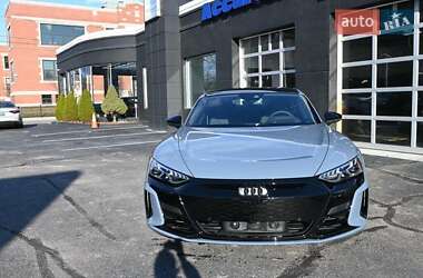 Лифтбек Audi e-tron GT 2022 в 