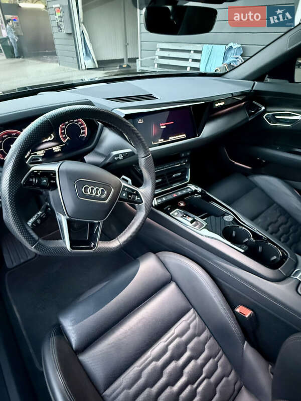 Лифтбек Audi e-tron GT 2023 в Кривом Роге