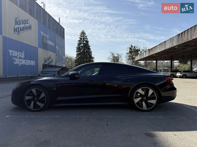 Лифтбек Audi e-tron GT 2021 в Киеве