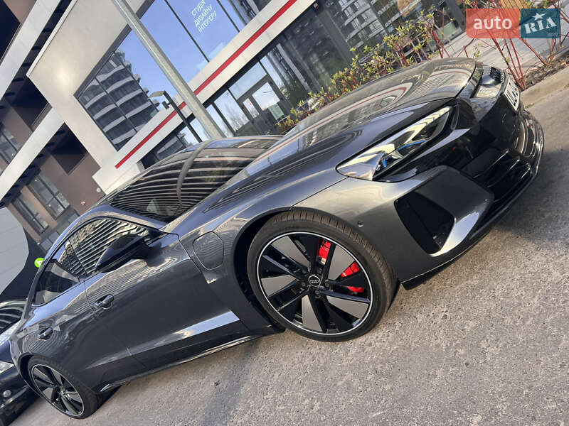 Лифтбек Audi e-tron GT 2022 в Киеве