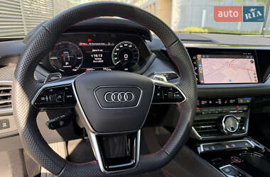 Лифтбек Audi e-tron GT 2022 в 