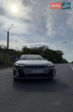 Лифтбек Audi e-tron GT 2021 в 