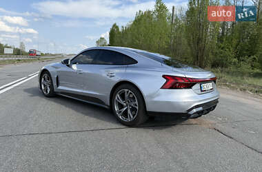 Лифтбек Audi e-tron GT 2021 в 