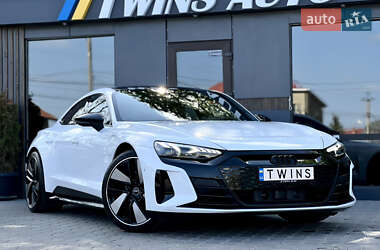 Лифтбек Audi e-tron GT 2022 в 