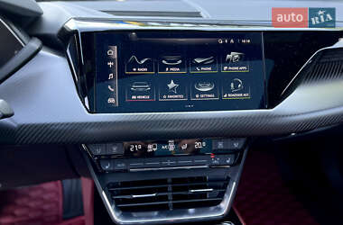 Лифтбек Audi e-tron GT 2022 в 