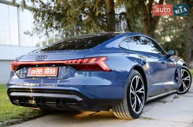 Лифтбек Audi e-tron GT 2022 в 