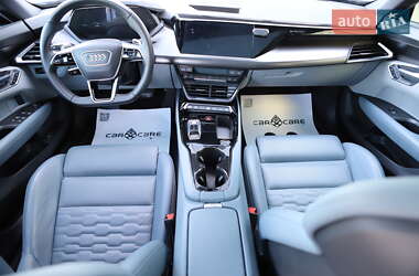 Лифтбек Audi e-tron GT 2022 в 