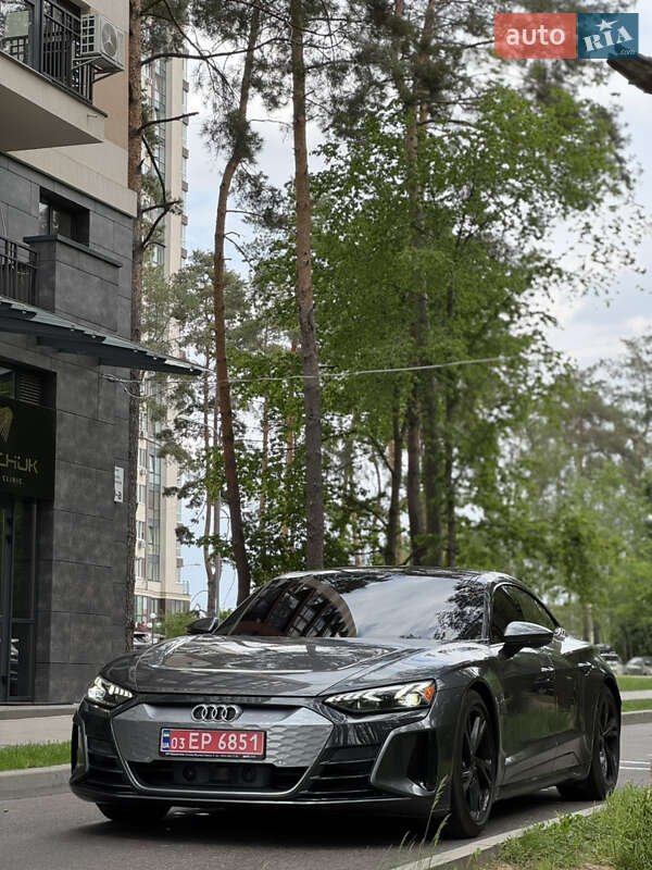 Лифтбек Audi e-tron GT 2022 в Киеве фото 8 Лифтбек Audi e-tron GT 2022 в Киеве