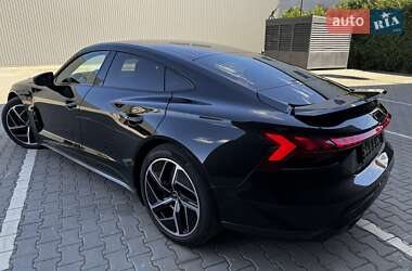 Лифтбек Audi e-tron GT 2022 в 