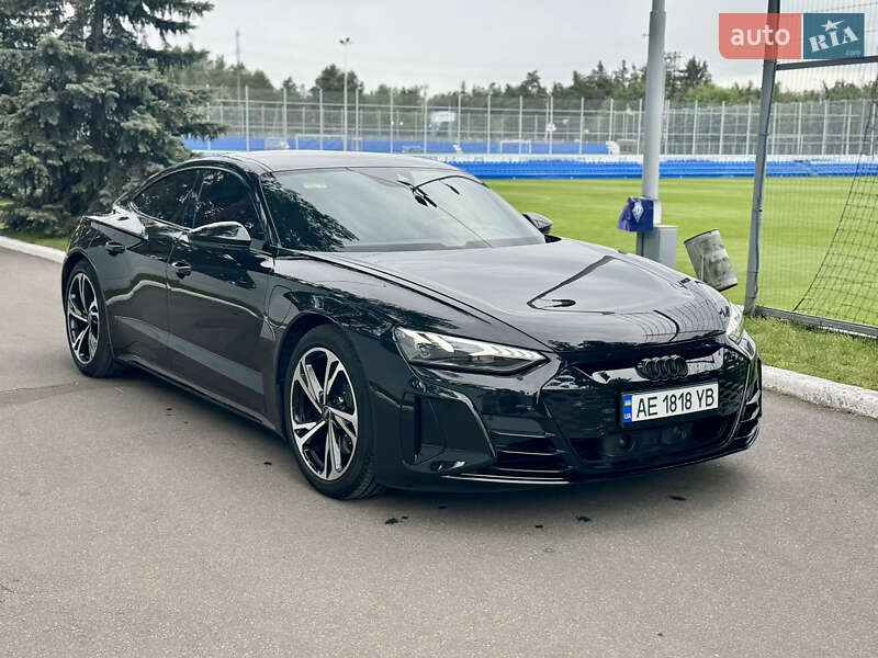 Лифтбек Audi e-tron GT 2024 в Киеве