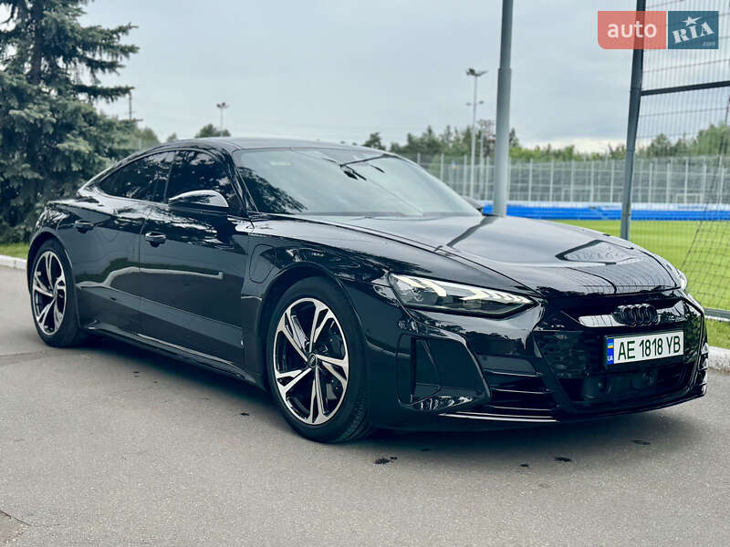 Лифтбек Audi e-tron GT 2024 в Киеве