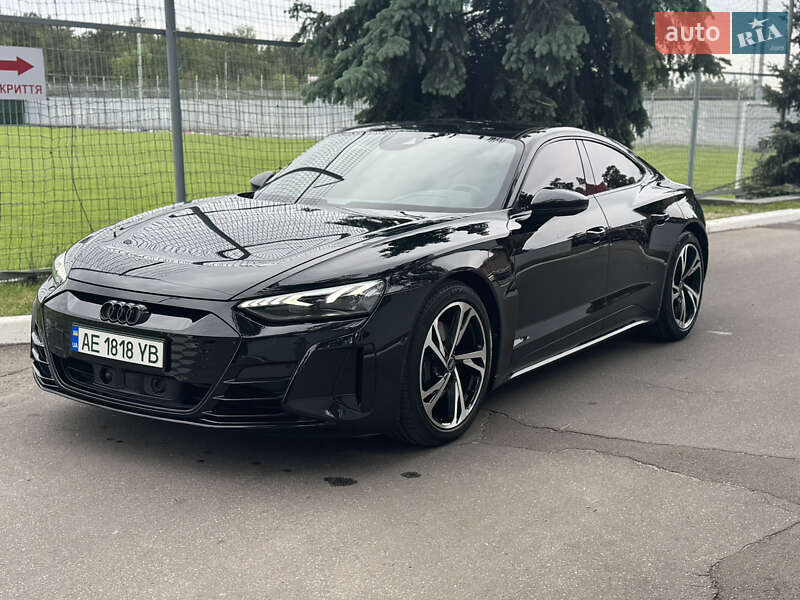 Лифтбек Audi e-tron GT 2024 в Киеве