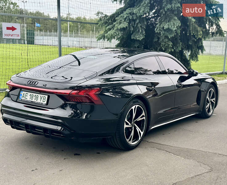 Лифтбек Audi e-tron GT 2024 в Киеве