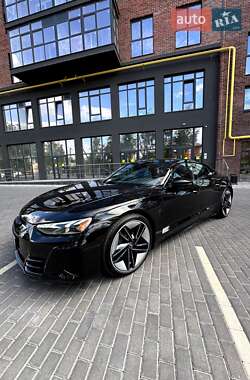 Лифтбек Audi e-tron GT 2022 в 