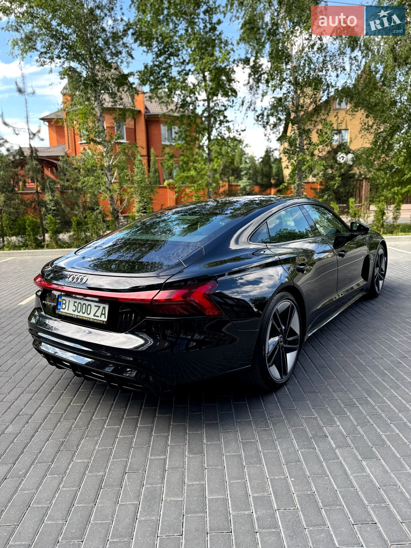 2022 Audi e-tron GT - мініатюра 9