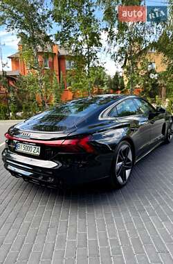 Лифтбек Audi e-tron GT 2022 в 