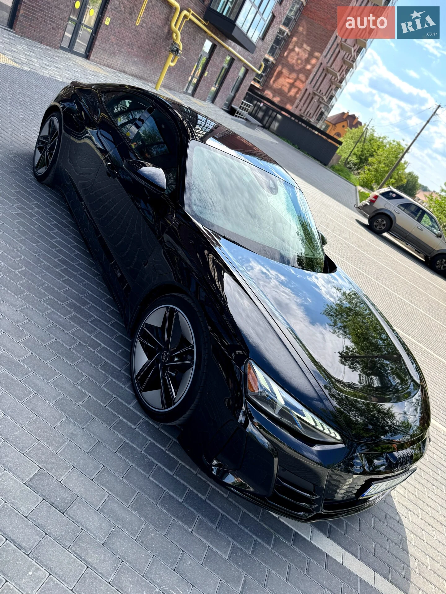 2022 Audi e-tron GT - мініатюра 11