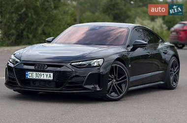 Лифтбек Audi e-tron GT 2023 в 