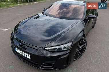 Лифтбек Audi e-tron GT 2023 в 