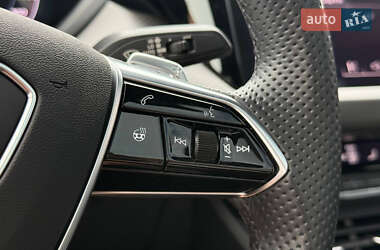 Лифтбек Audi e-tron GT 2023 в 