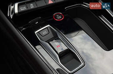 Лифтбек Audi e-tron GT 2023 в 
