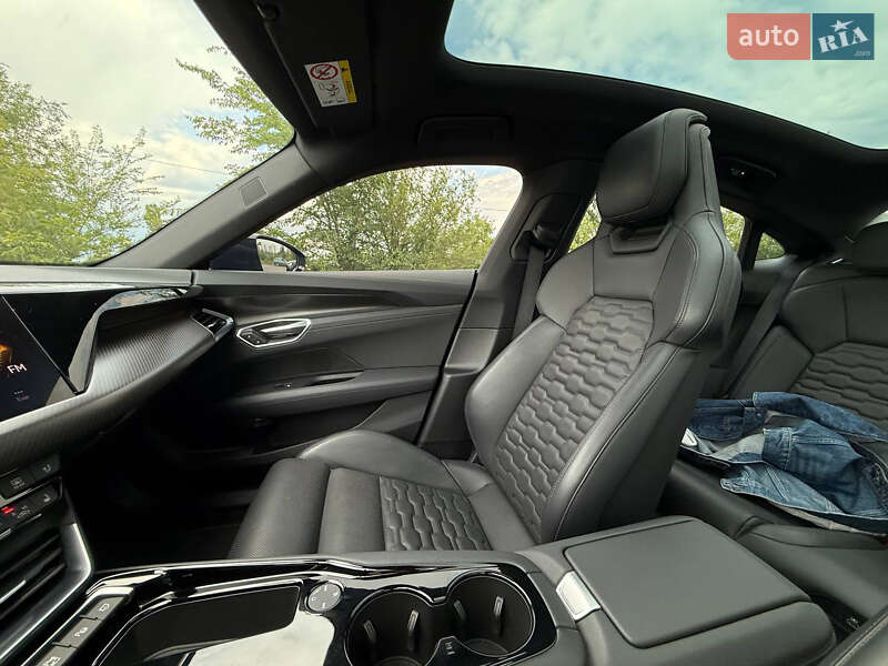 Лифтбек Audi e-tron GT 2023 в Кривом Роге
