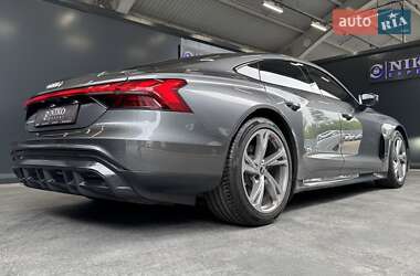 Лифтбек Audi e-tron GT 2021 в 
