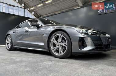 Лифтбек Audi e-tron GT 2021 в 