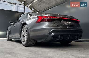 Лифтбек Audi e-tron GT 2021 в 
