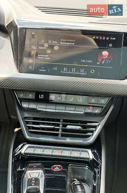 Лифтбек Audi e-tron GT 2021 в 