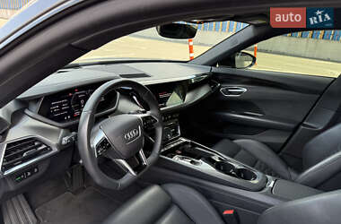 Лифтбек Audi e-tron GT 2021 в 