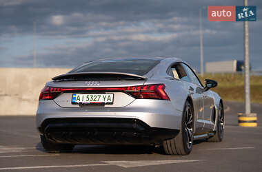 Лифтбек Audi e-tron GT 2021 в 